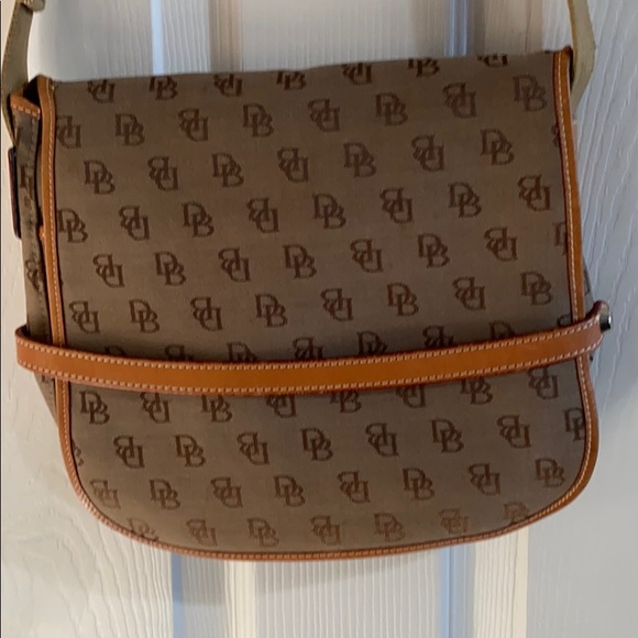 Dooney & Bourke Handbags - Vintage Canvas Dooney & Bourke Crossbody Bag